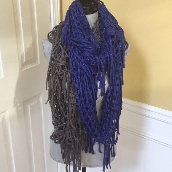 Accessories - Bundle of Scarves 